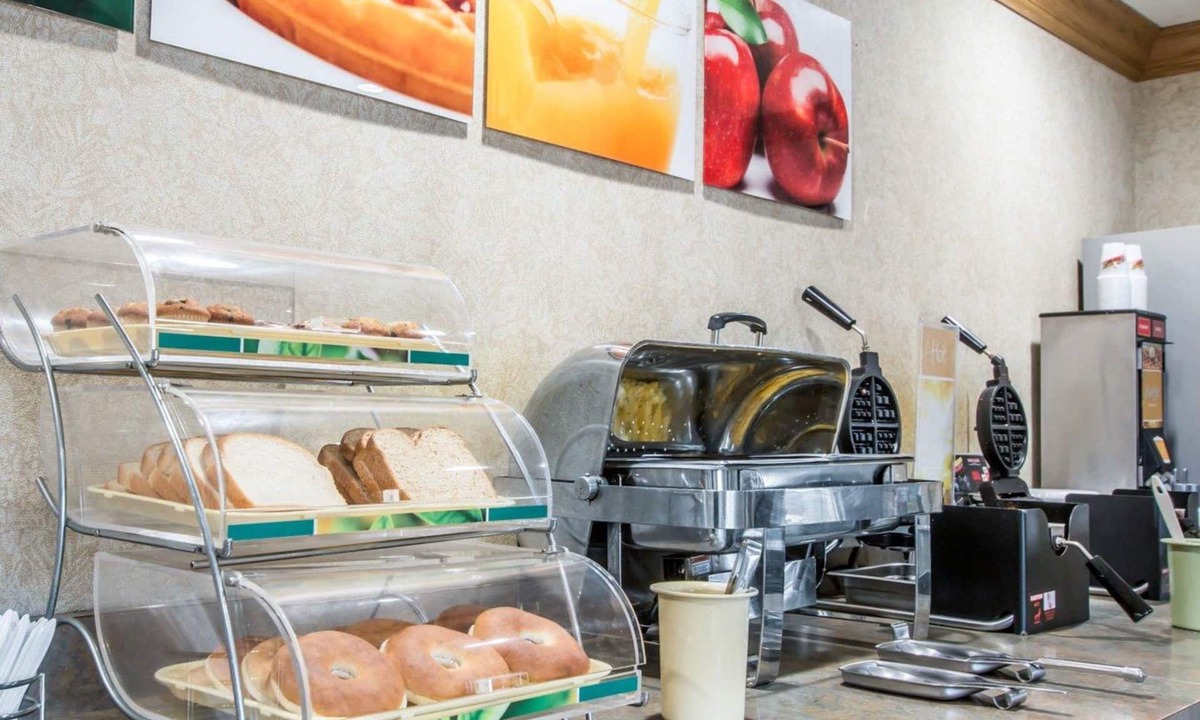 Otay Mesa Hotel | Quality Suites San Diego Otay Mesa
