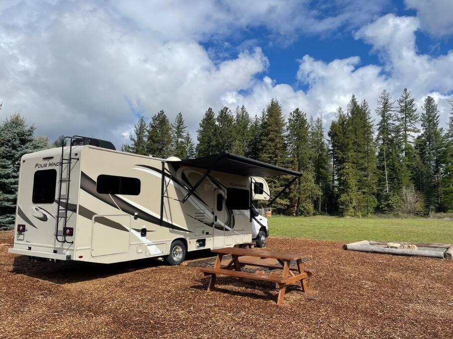Hayden House | Quiet Country Rimrock Retreat RV
