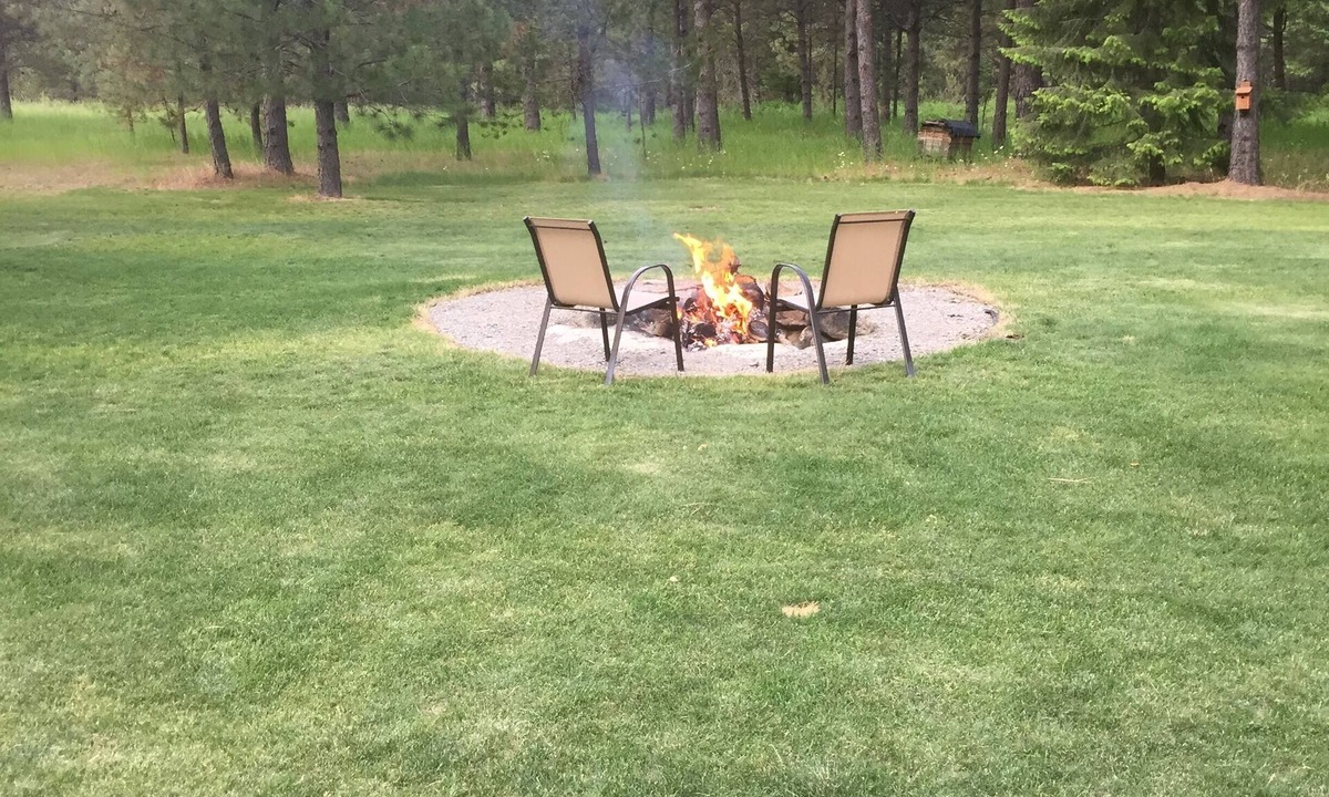 Athol House | Quiet, cozy, turnkey location close to Lake Pend Oreille: hunting/fishing/skiing