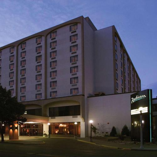 Radisson Hotel Bismarck | Bismarck