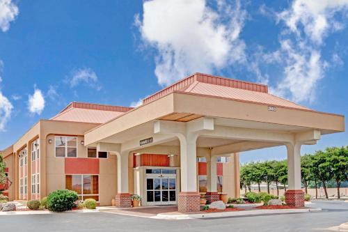 Ramada | West Memphis