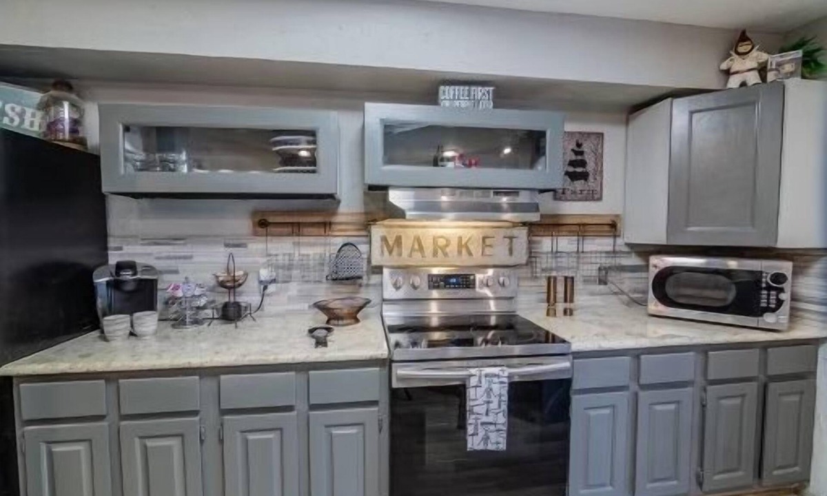 Briarforest House | Ranch Style house in the City ! Nice and Spacious!
