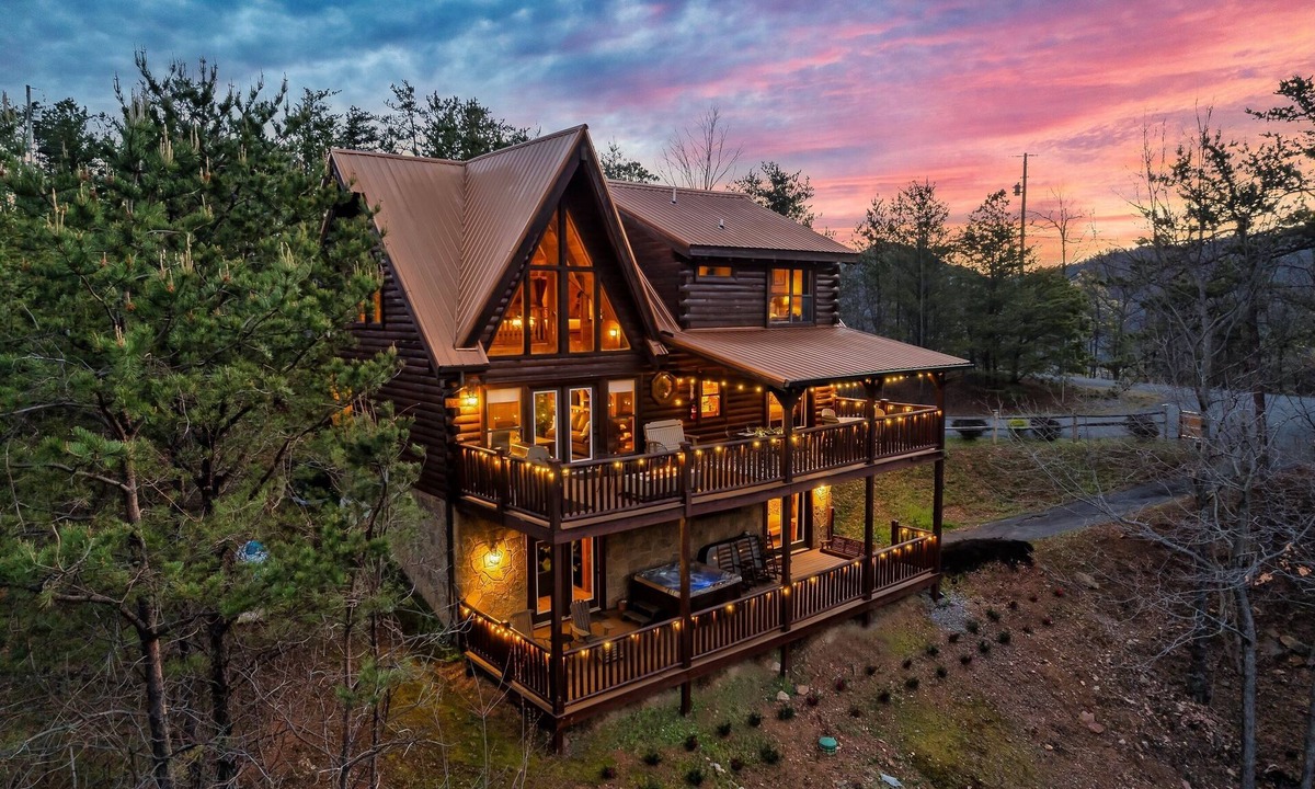 Smoky Mountains Cabin | Rare Smoky Mtn Majesty: Luxury Views, Private Sauna, Spa & Theater