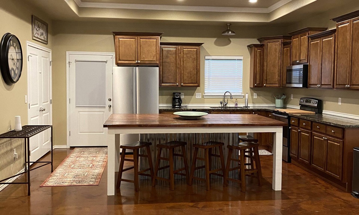 Brookeland House | Rayburn Country Lake Escape- Pet friendly