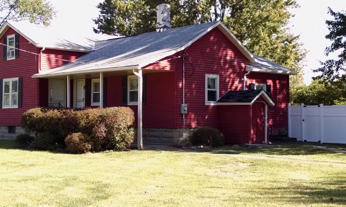 Elyria House | Red Barn Dairy Farm - a serene stay