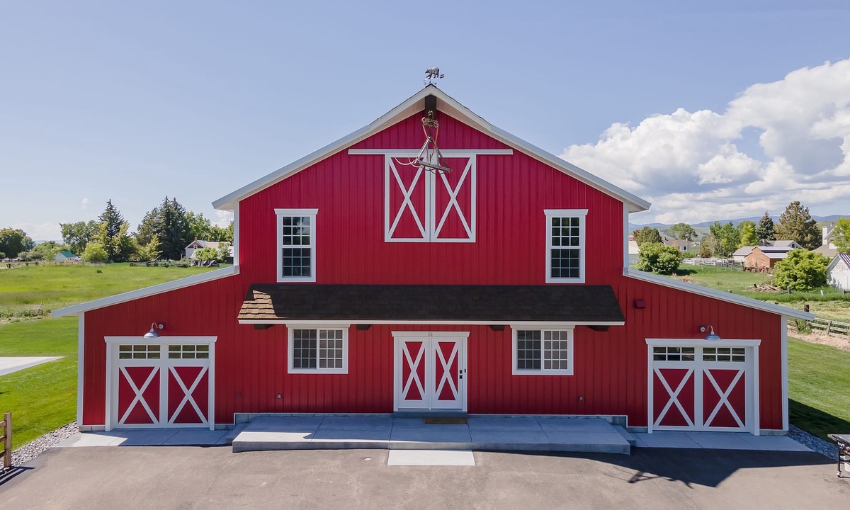 Bloomington House | Red Barn Retreat in the Heart of Bloomington