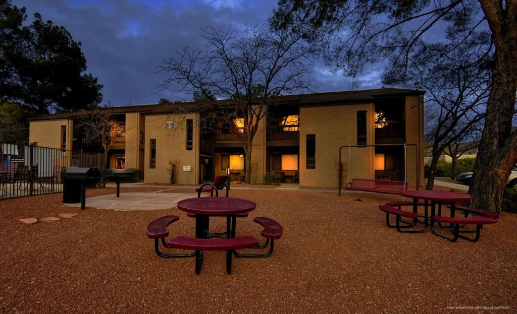 Oak Creek House | Red Rock Retreat 1BR by Casago