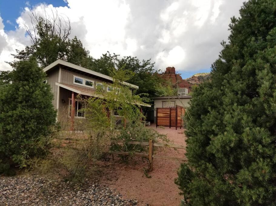 West Sedona House | Red Rocks! Stroll to trails! 1 Bd in W. Sedona!