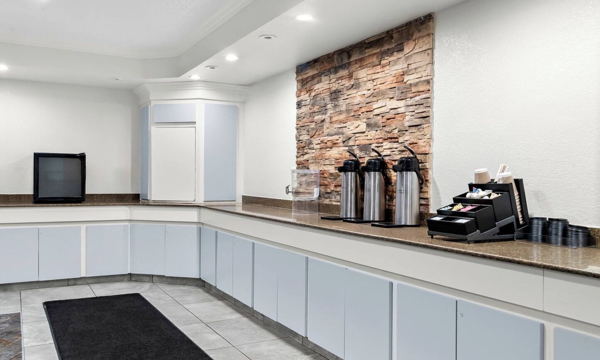 Auburn Hills Hotel | Red Roof Inn Auburn Hills