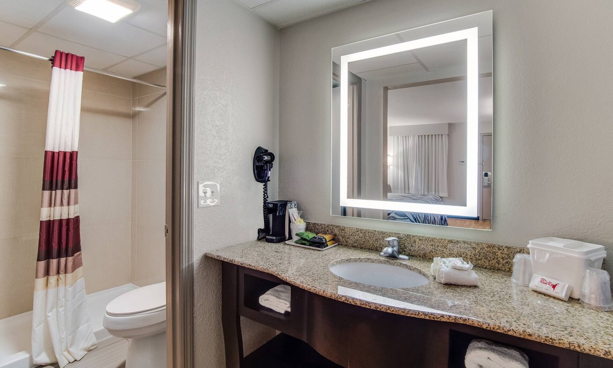 St. George Hotel | Red Roof Inn St George, SC