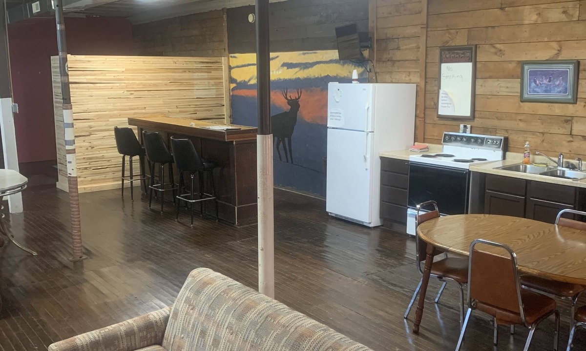 Claire City Cabin | Red Side Inn Lodge