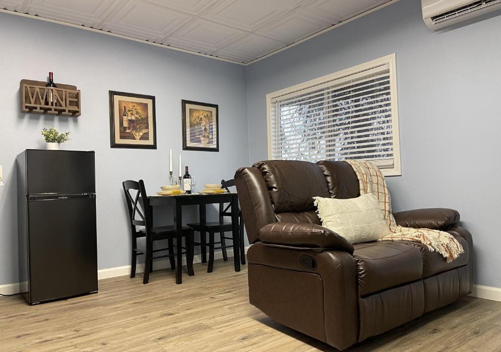 Temecula House | Rejuvenation Cottage - Wine Country Tranquility