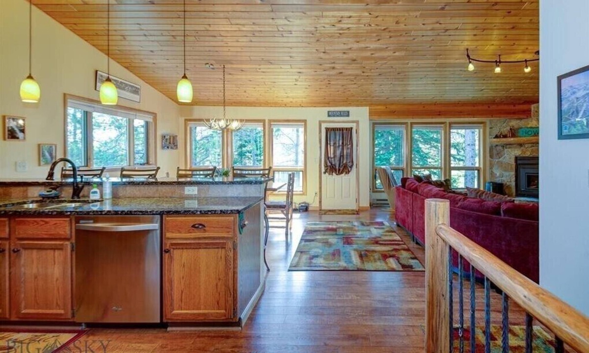 Big Sky Condo | Relax in beautiful Big Sky located just minutes from skiing and Town Square!