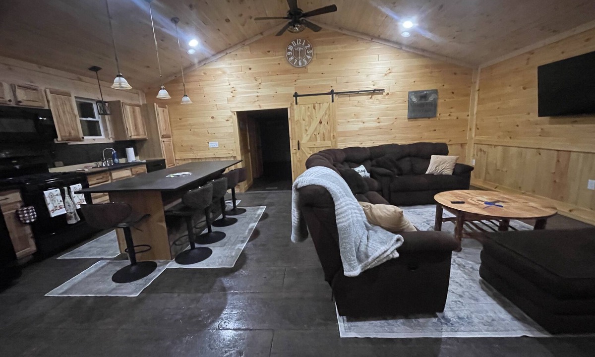 Munson Cottage | Relaxing Cottage near Black Moshannon and Penn State