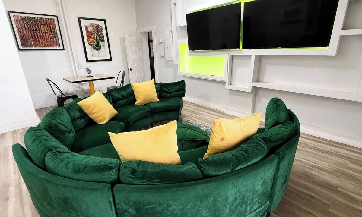 Detroit House | Renovated 5BR Detroit Home | Sleeps 10