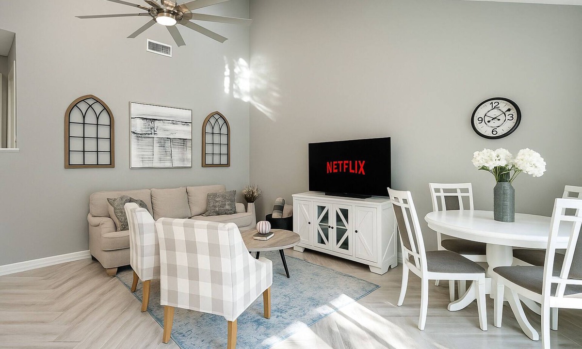 Brookeland Condo | ~ Renovated Luxe Condo at Rayburn Country Club golf resort ~