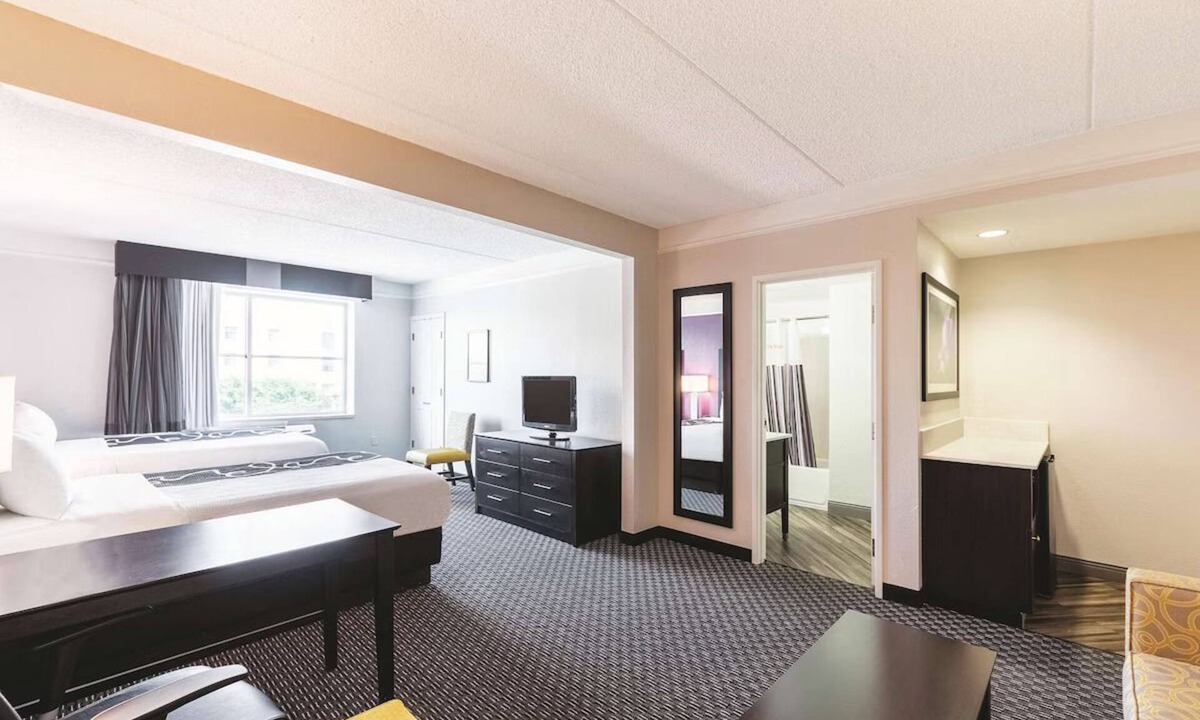 Arsenal Hotel | Rest Easy in Roomy Comfort - San Antonio Adventures Await | 2 Suites