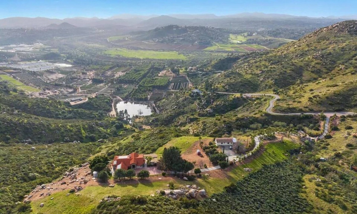 Poway House | Retreat with stunning views: breathtaking, peaceful and soul healing
