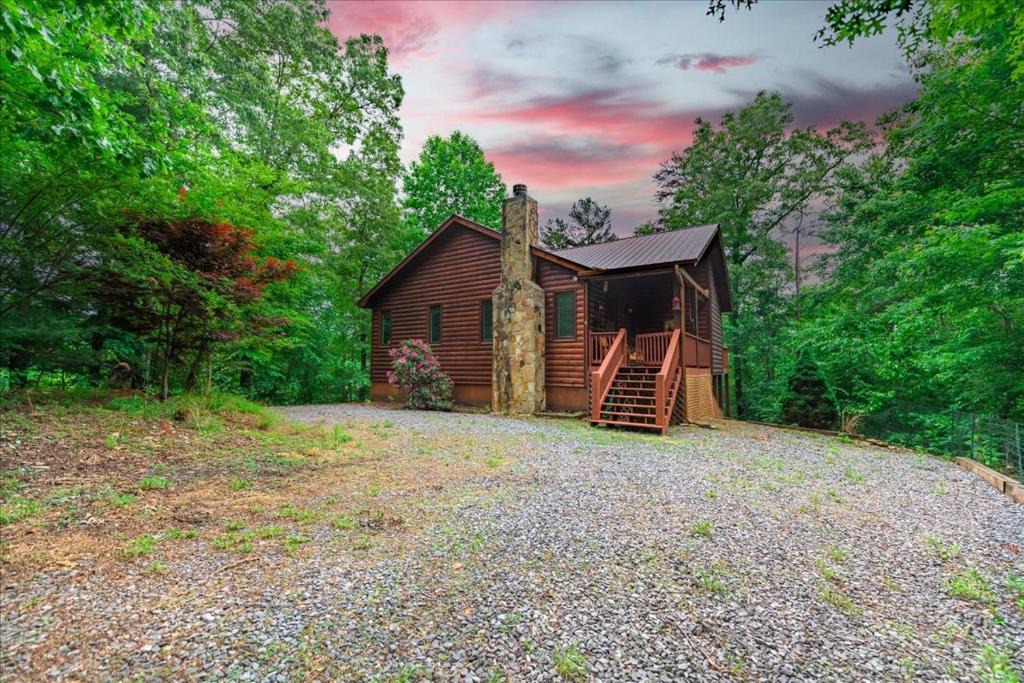 Mineral Bluff House | Ricks Retreat-Log Cabin, near Blue Ridge, hot tub