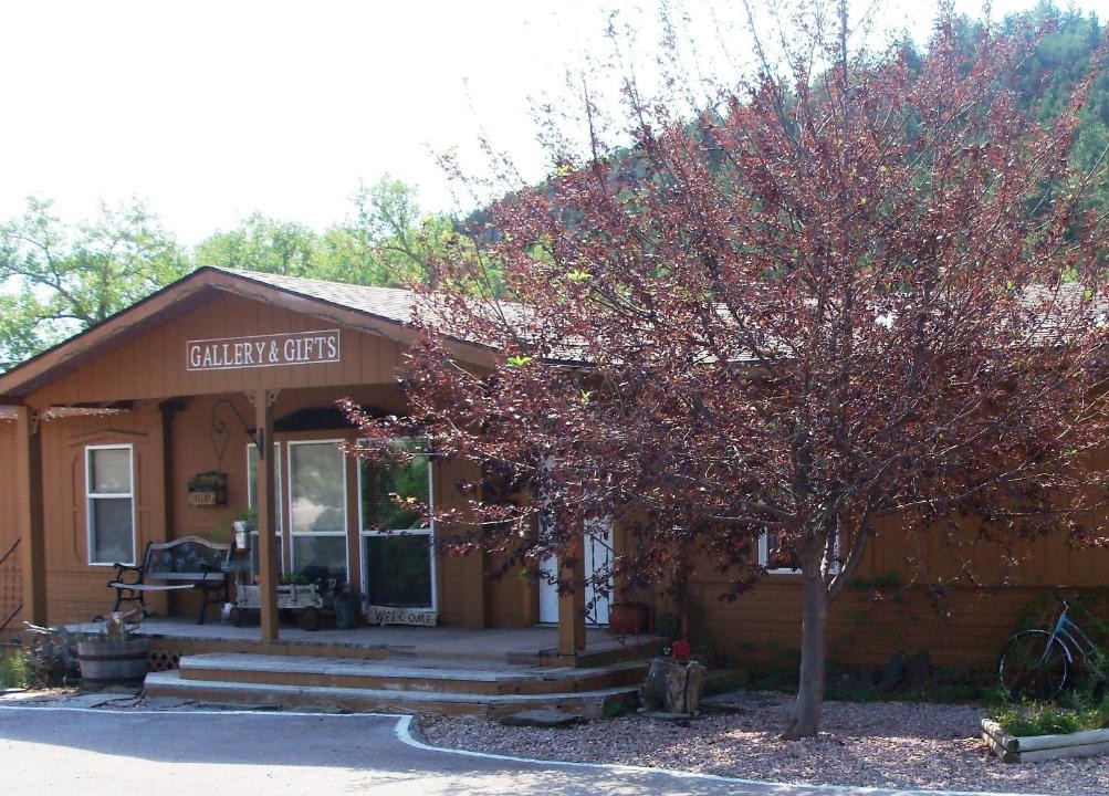 Hot Springs House | River Falls Lodging -Black Hills, South Dakota