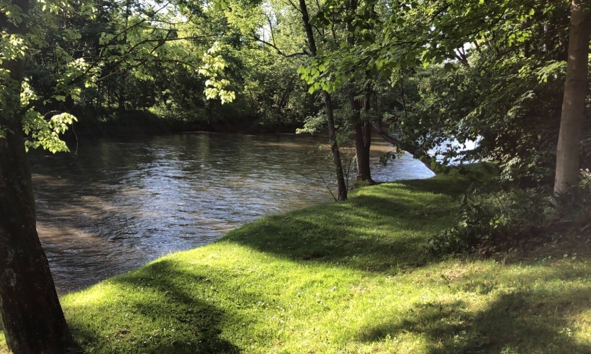 Loudonville House | Riverfront Get-A-Way