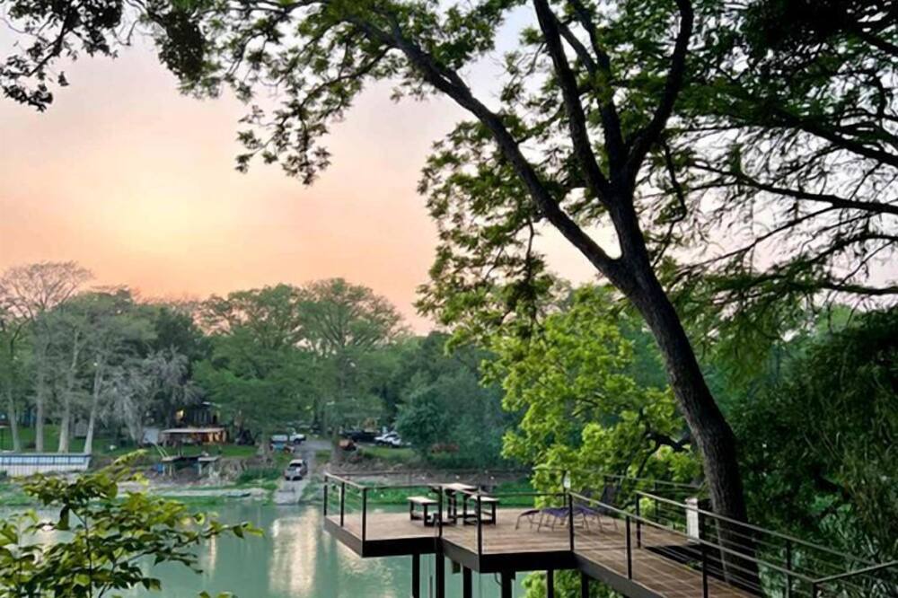 Seguin Cabin | Riverfront Tiny House with Fire Pit in Seguin, Texas