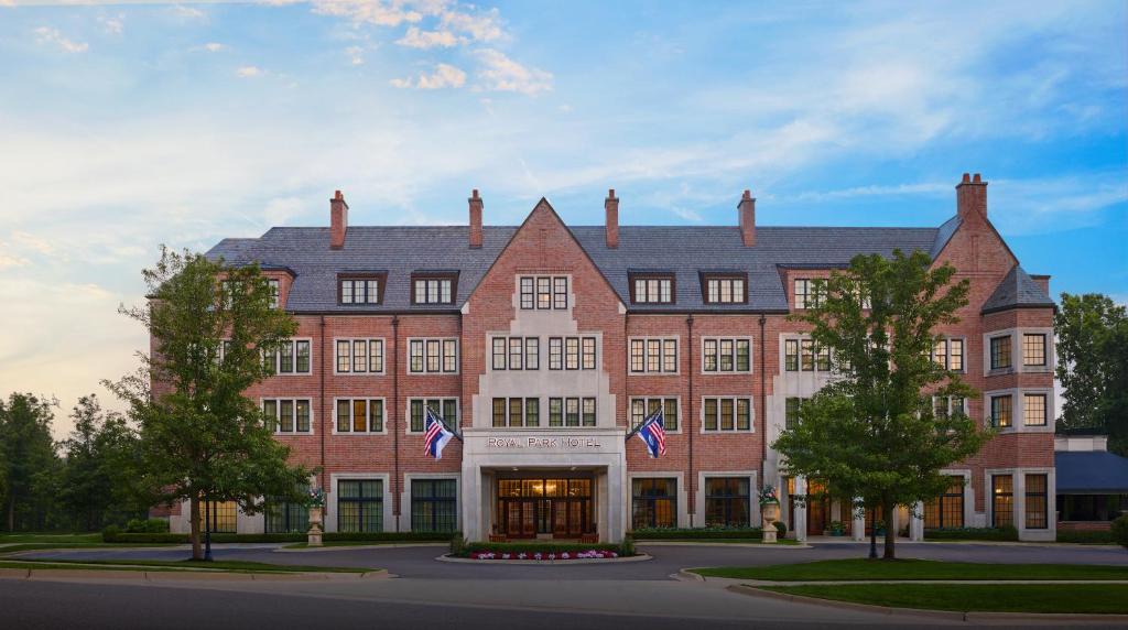 Rochester Hotel | Royal Park Hotel