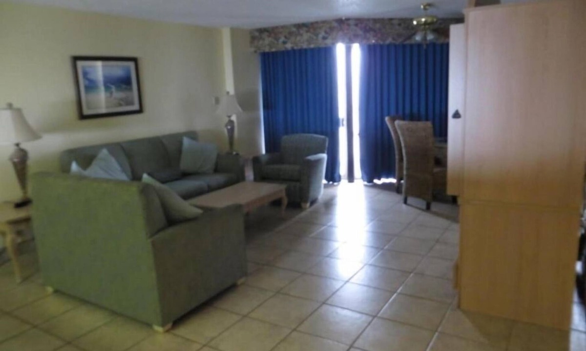 South Padre Island Condo | Royale Beach & Tennis Resort Cozy 1BR Condo with Hot Tub