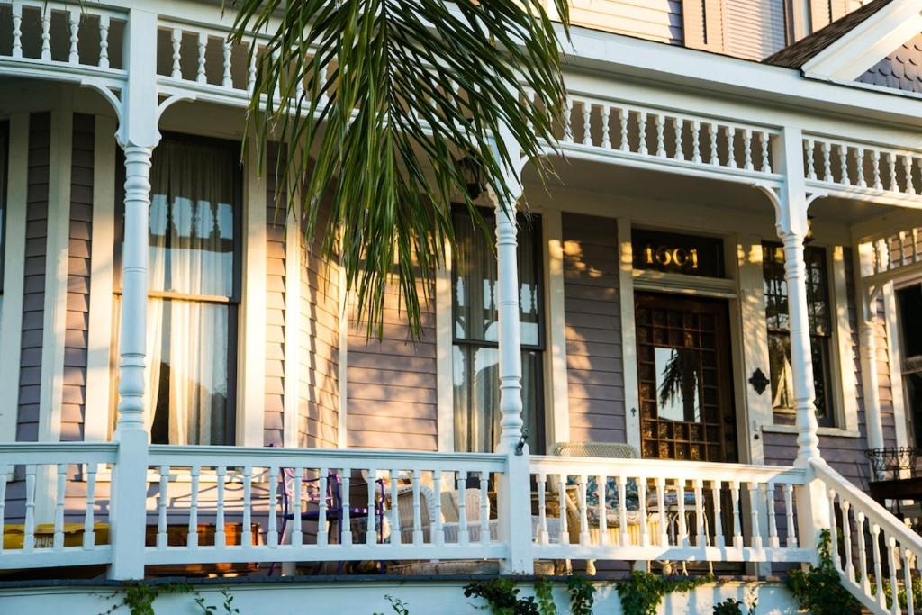 Galveston House | Saint Helens House-Hotel - Historic District Near Cruise Port