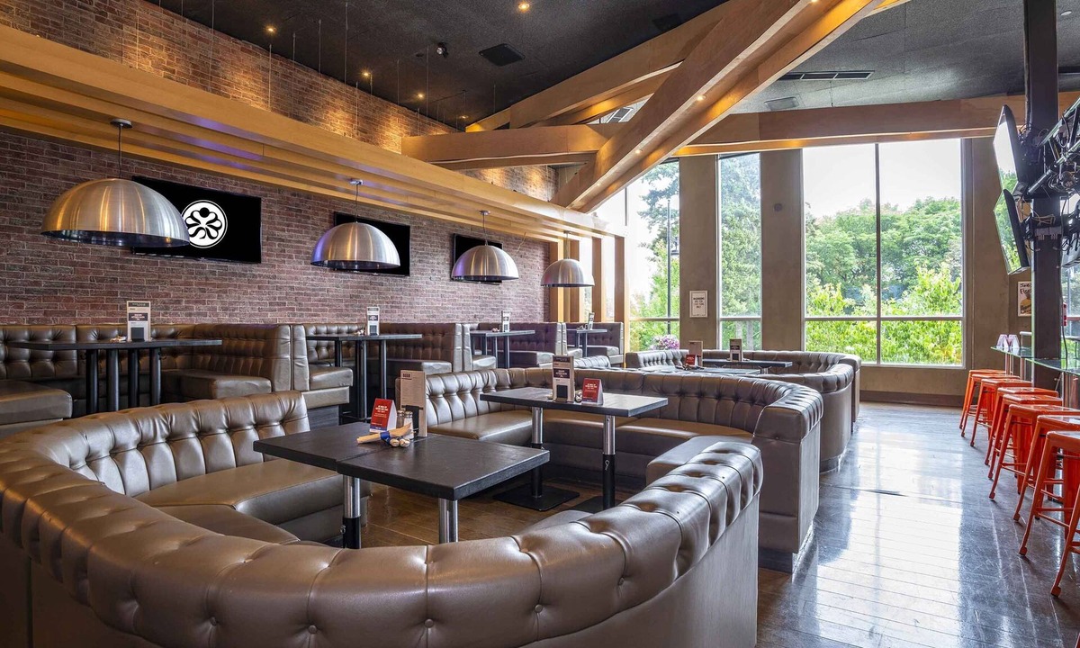 City Centre Hotel | Sandman Signature Kamloops Hotel