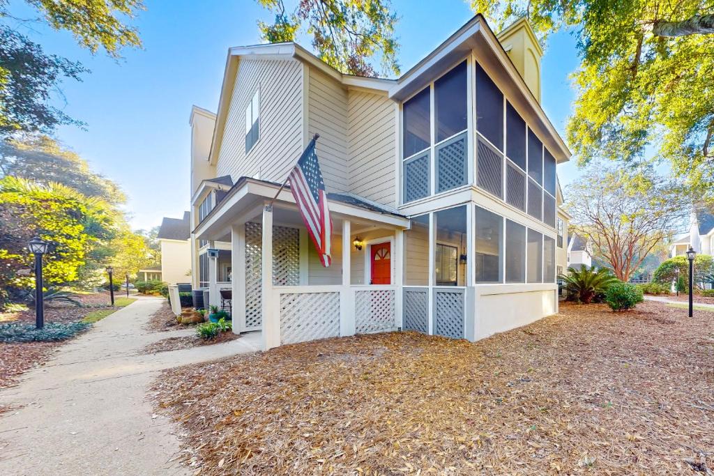 Scanlonville House | Sandpiper Cottage - 30 Day Rental