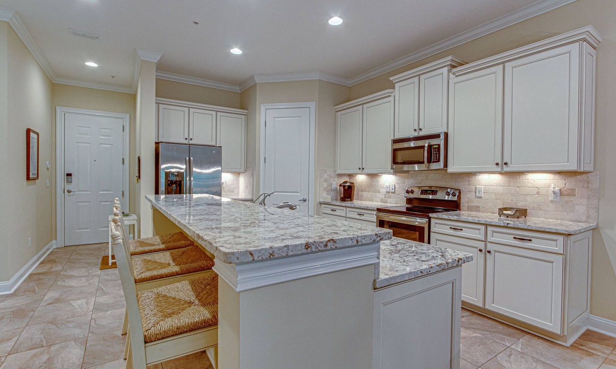 Amelia City Condo | SansSouci "No Worries" Summerwoods of Amelia Condo,Walk to Beach! OR Enjoy Pool!