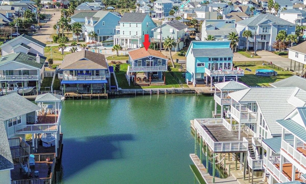 Isla Del Sol House | Sea Isle Canal-Front+Sleeps 10+Kayaks+Fishing+Bay Access+8min walk to Beach