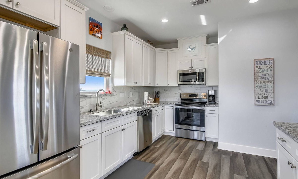 Terramar Beach House | Seaward Breeze | Bay Views, Fantastic Sunsets!