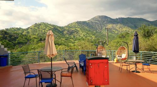 Three Rivers Hotel | Sequoia Village