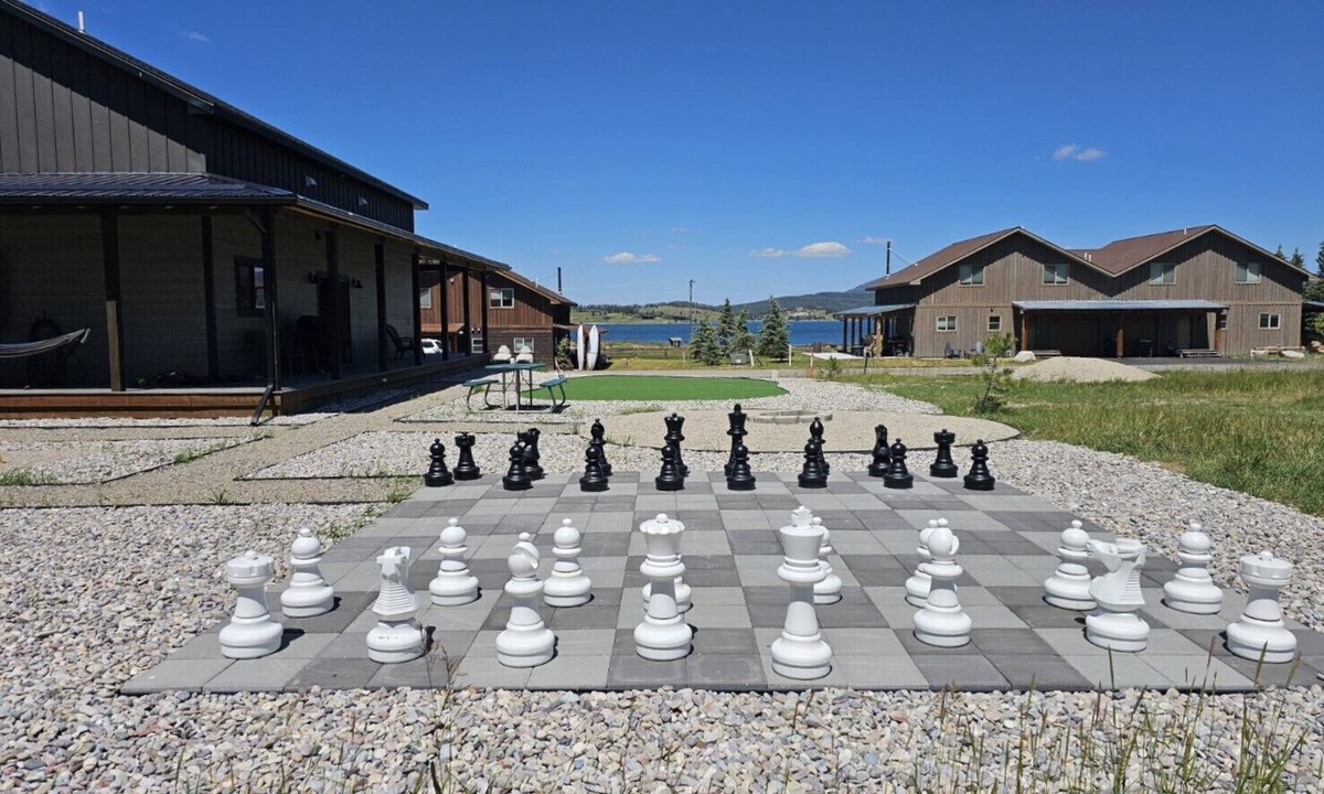 Georgetown Ski Chalet | Serene Escape - Family Fun at Georgetown Lake!