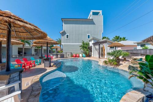 Port Aransas Apartment | Serenity Min to Beach Resort Pool & Waterslide