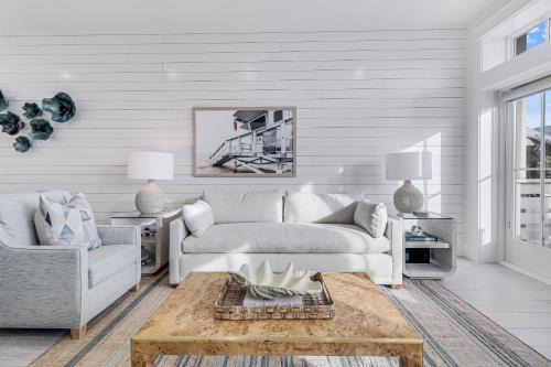Cinnamon Shore Apartment | She Sells Seashells TC 8203