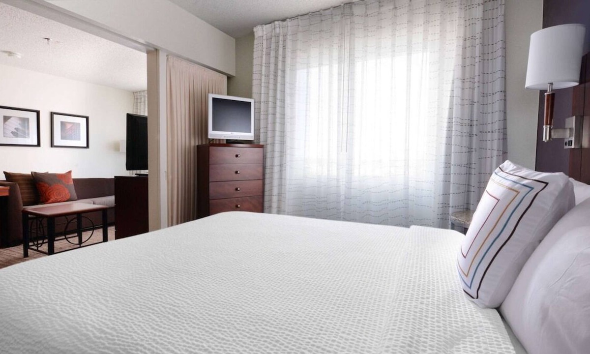 North Dallas House | Short Drive to Dallas Love Field Airport and The Galleria Dallas! FREE Parking!
