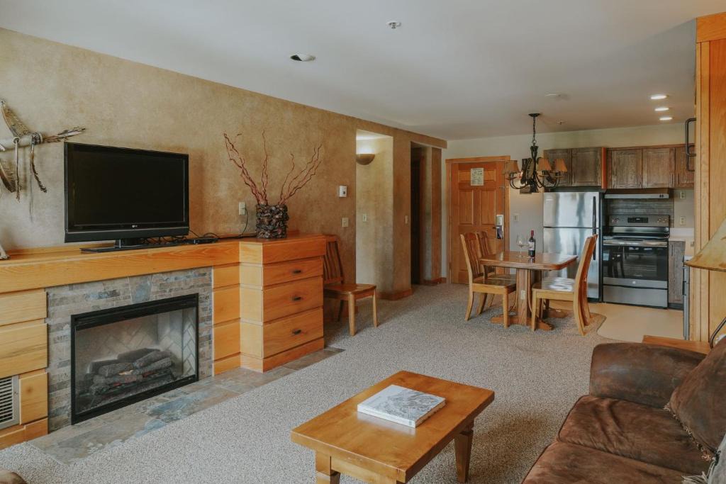 Big Sky Resort | Shoshone Condos at Big Sky Resort