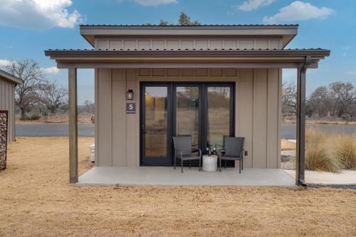 Stonewall House | Silverstone Casita at Featherstone Ranch