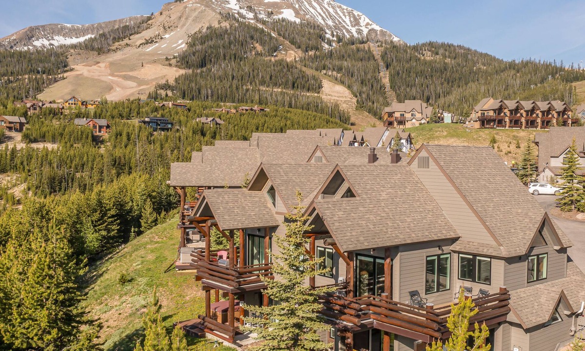 Saddle Ridge House | Ski-In/Out Townhome | Stunning Big Sky Views & Yellowstone Access