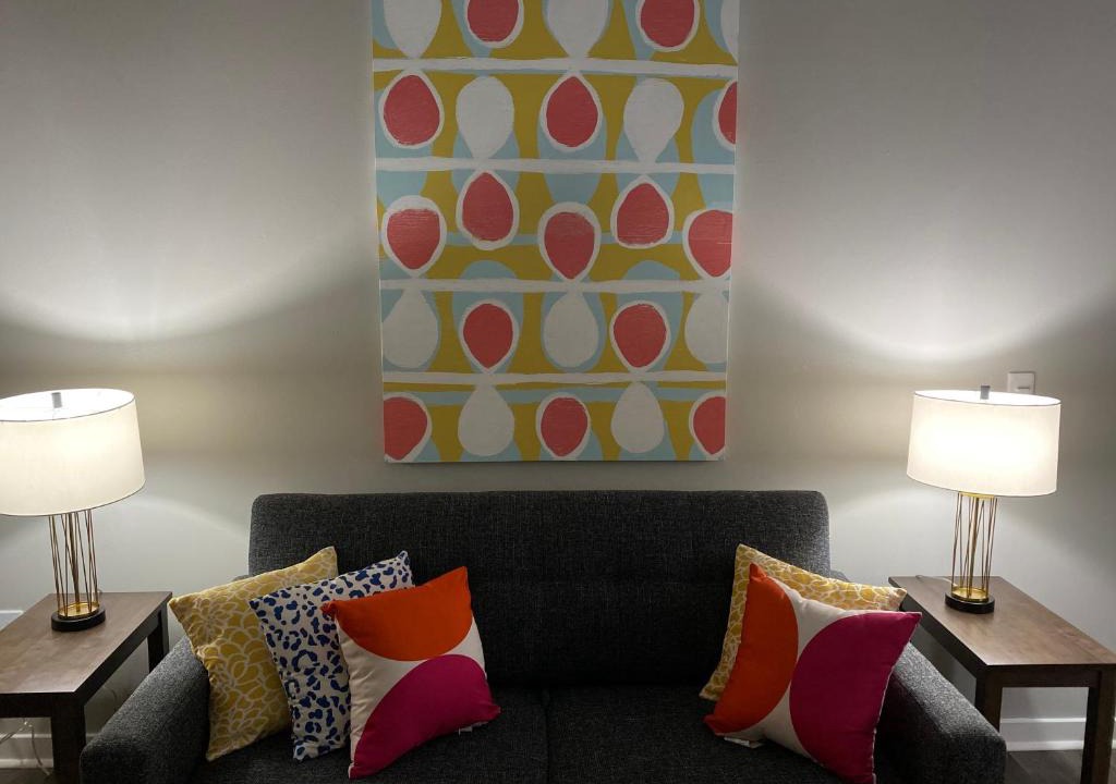 Indianapolis Apartment | SKYWALK CONVENTION CENTER KING BED WiFi WD