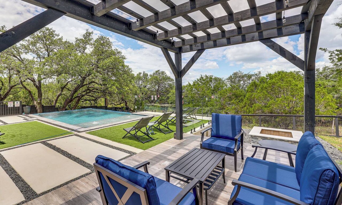 Fischer House | Sleek Home w/Pool Overlooking Canyon Lake!