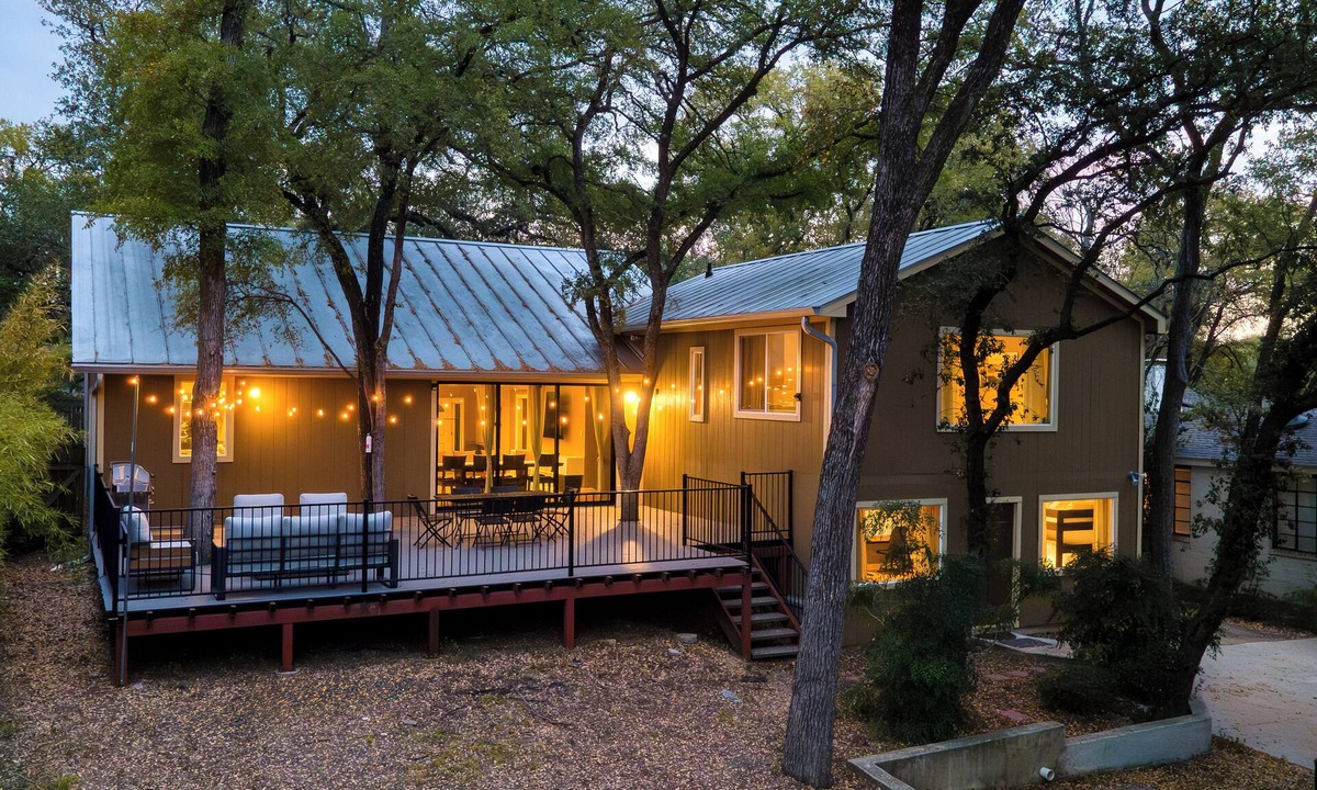 Tarrytown House | Sleeps 18! Game Room, Deck w/Firepit, 5BDR, Casita | Cedar & Stone by AvantStay