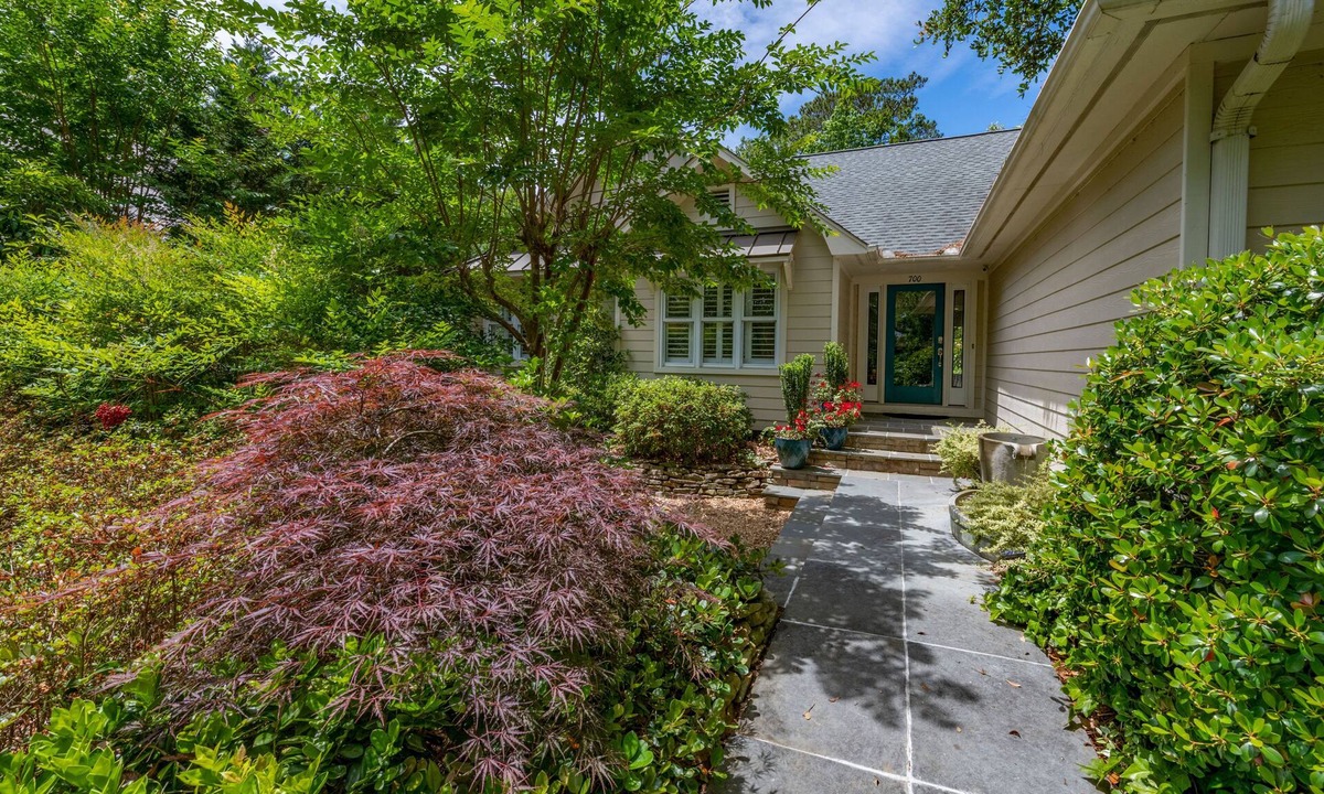 Wilmington House | Small private water front community on a tidal creek.
