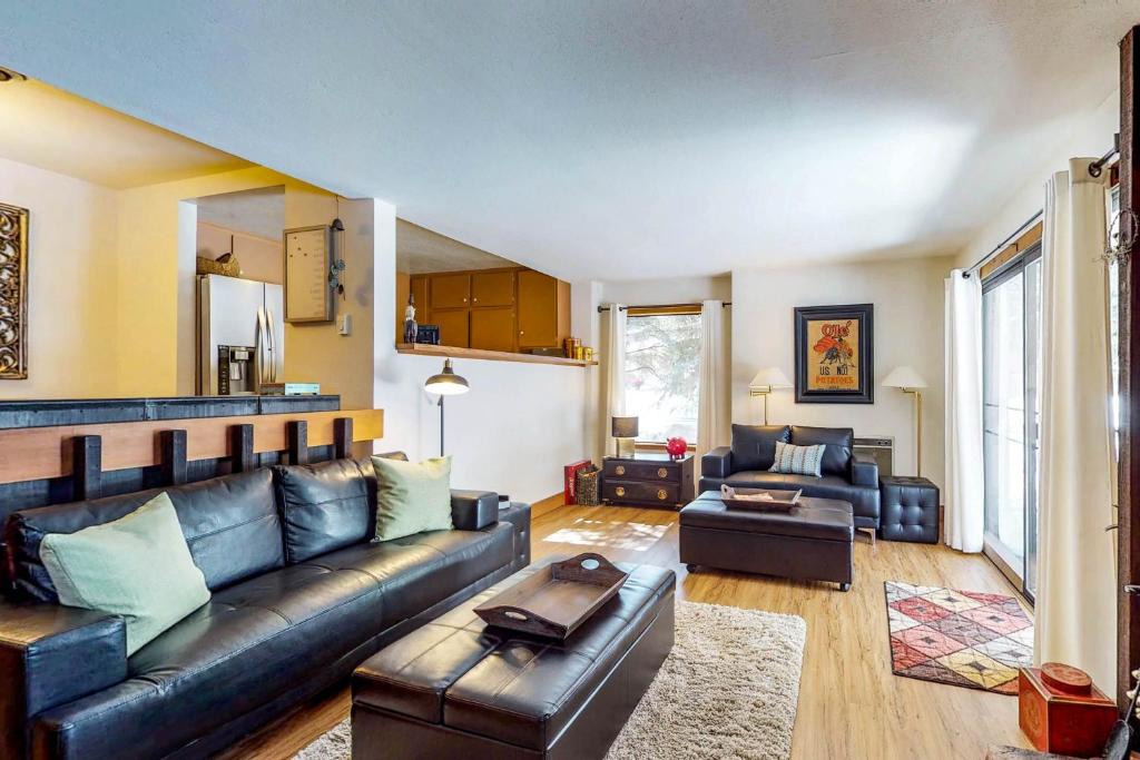 Sun Valley Apartment | Snowcreek 1520