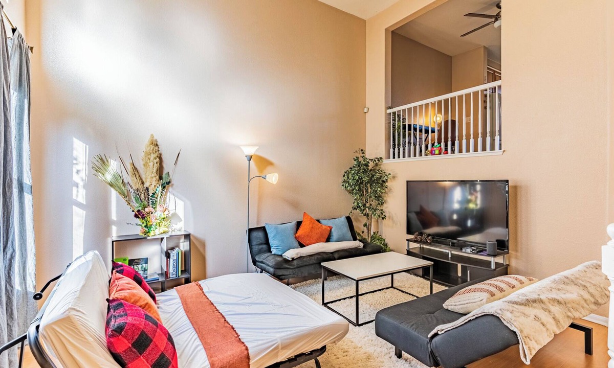 National City House | Spacious 3-Bedroom Home with Garage near San Diego Gaslamp, Beach