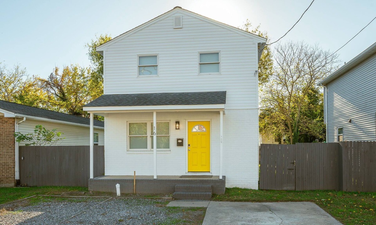 Hampton House | Spacious 3BR in Phoebus - Great Monthly Rates