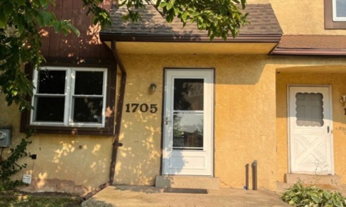Pottsgrove House | Spacious 3BR Townhome Near King of Prussia